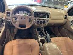 2005 FORD Escape