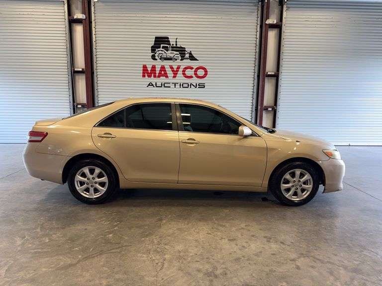 2011 TOYOTA Camry