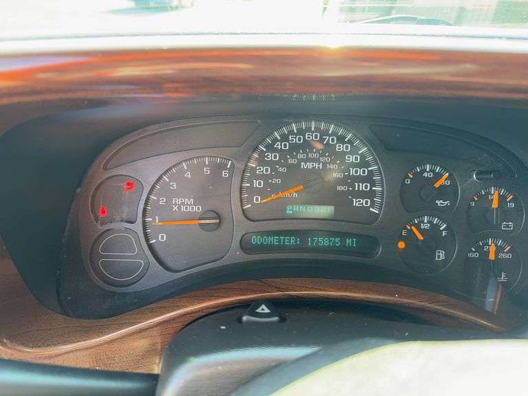 2003 CHEVROLET Tahoe