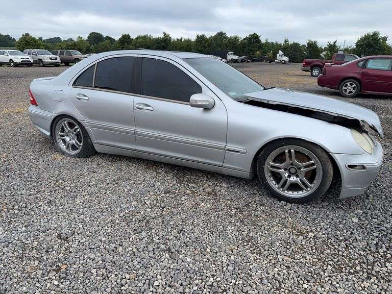 2001 MERCEDES-BENZ C-Class