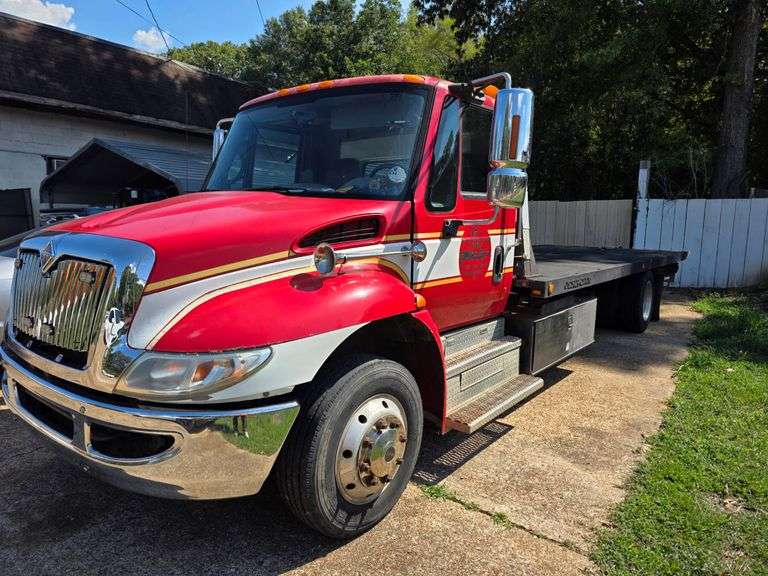 2005 INTERNATIONAL 4300