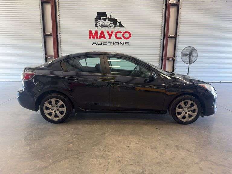 2013 MAZDA Mazda3