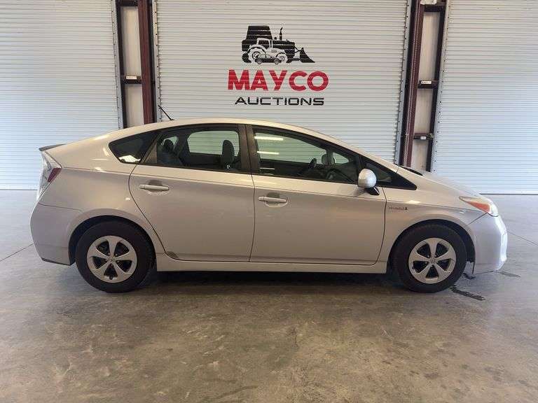 2014 TOYOTA Prius