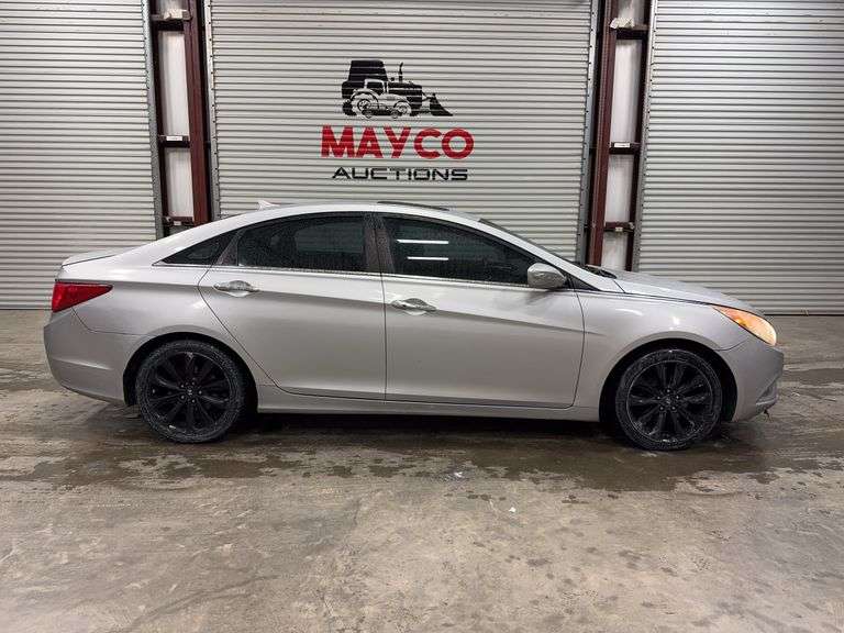 2011  HYUNDAI  Sonata