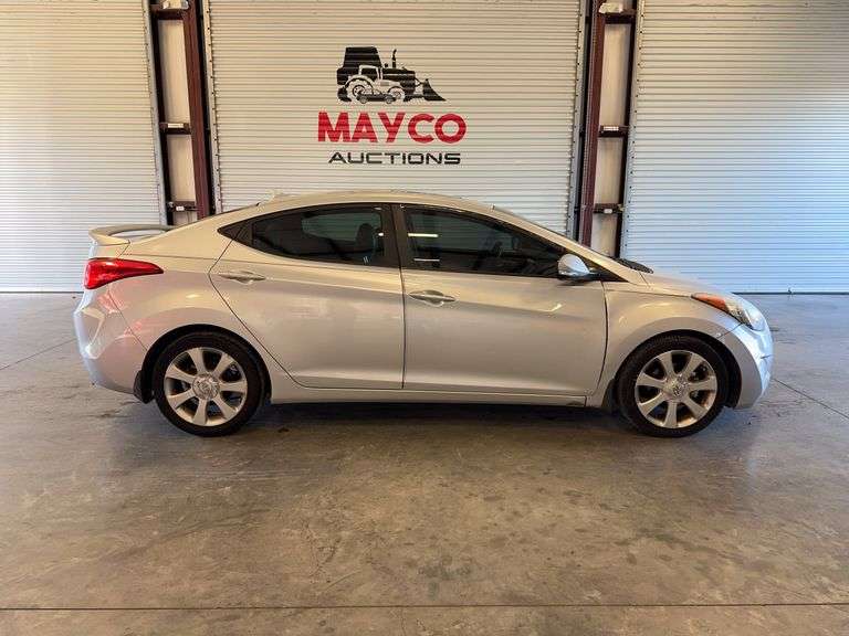 2013  HYUNDAI  Elantra