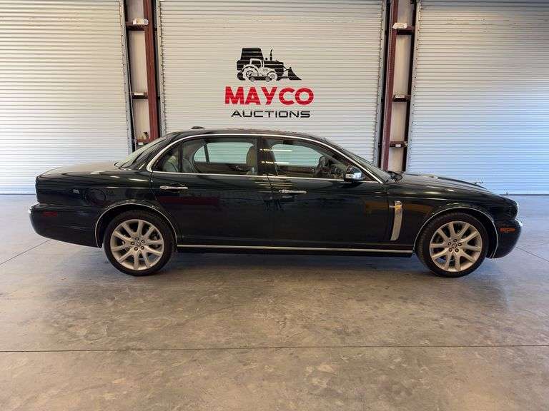 2008 JAGUAR XJ
