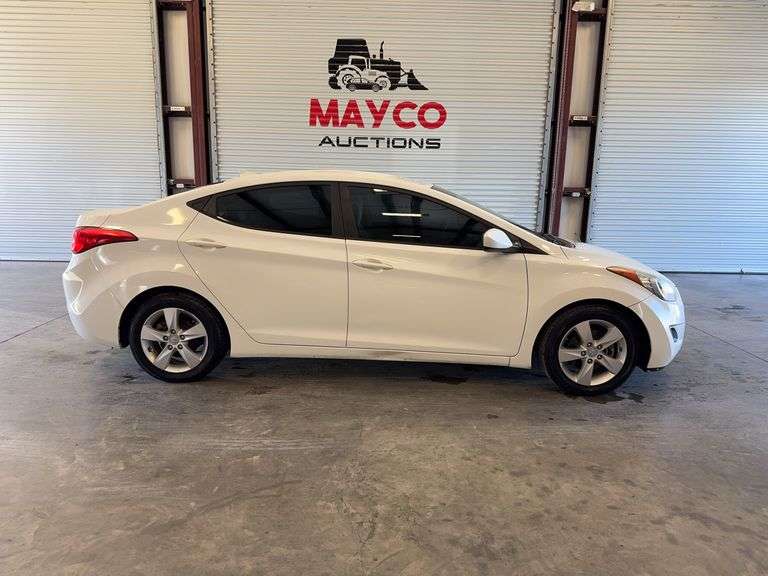 2013  HYUNDAI  Elantra