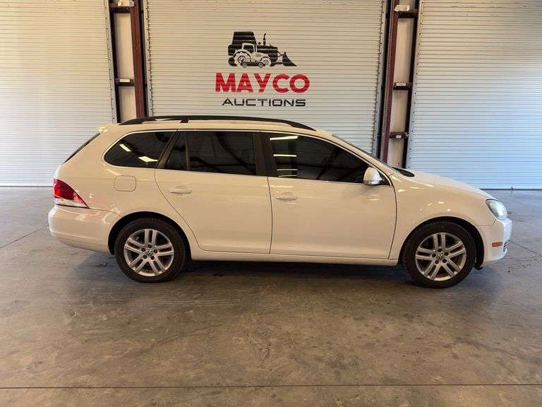 2013  VOLKSWAGEN  Jetta SportWagen