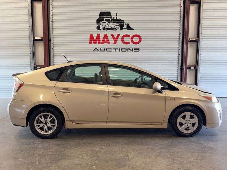 2011  TOYOTA  Prius