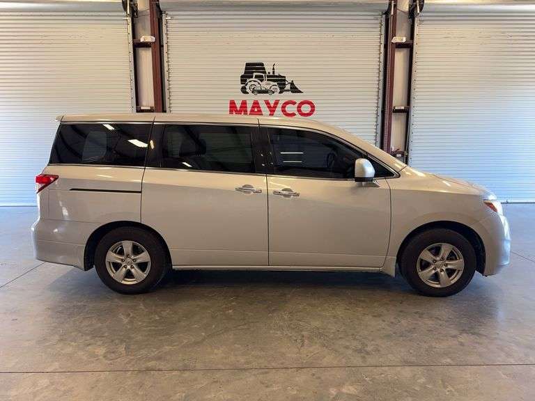 2014 NISSAN Quest