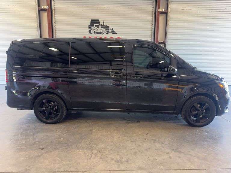2017  MERCEDES-BENZ  Metris