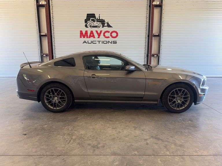 2013  FORD  Mustang