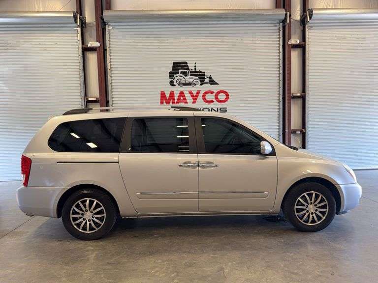 2012  KIA  Sedona