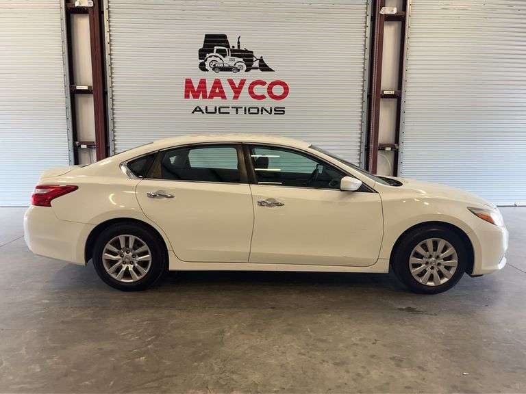 2016 NISSAN Altima