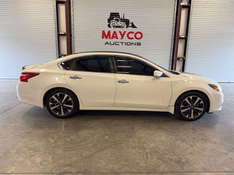 2016 NISSAN Altima