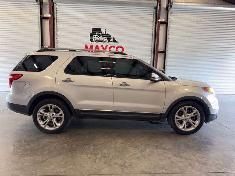 2015 FORD Explorer
