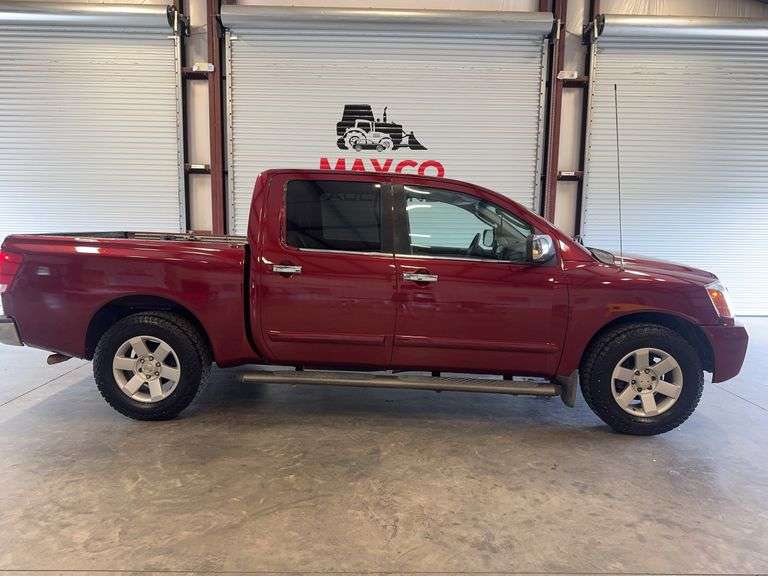 2004  NISSAN  Titan