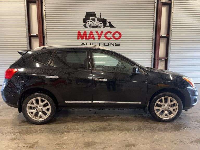2011 NISSAN Rogue