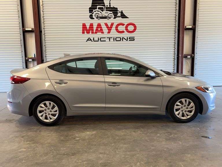 2017 HYUNDAI Elantra