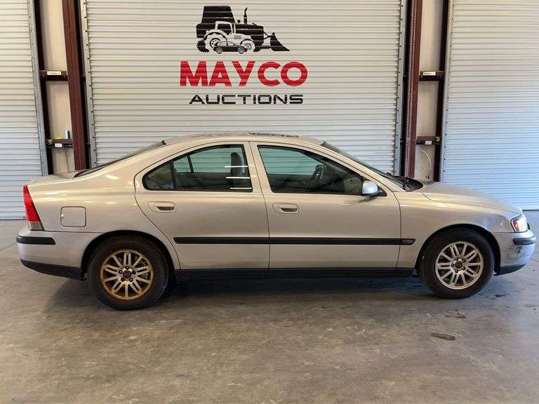 2004  VOLVO  S60