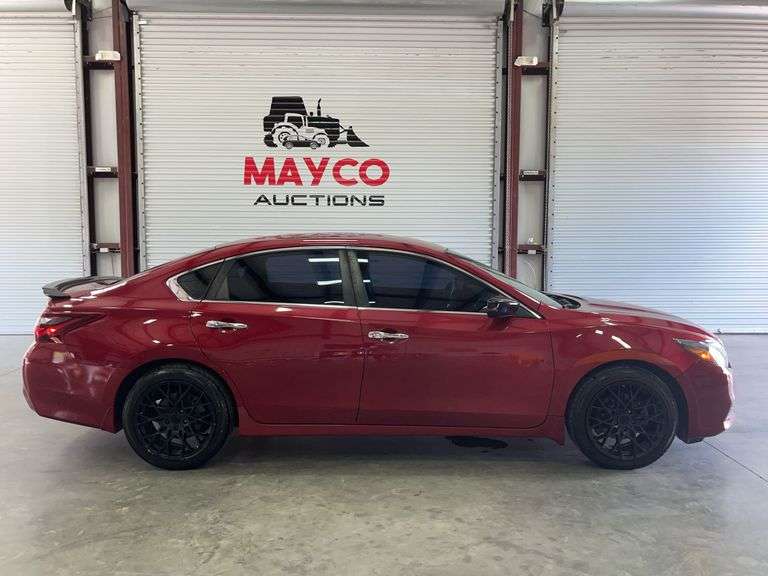 2017 NISSAN Altima