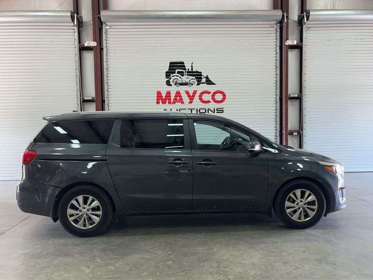 2016 KIA Sedona