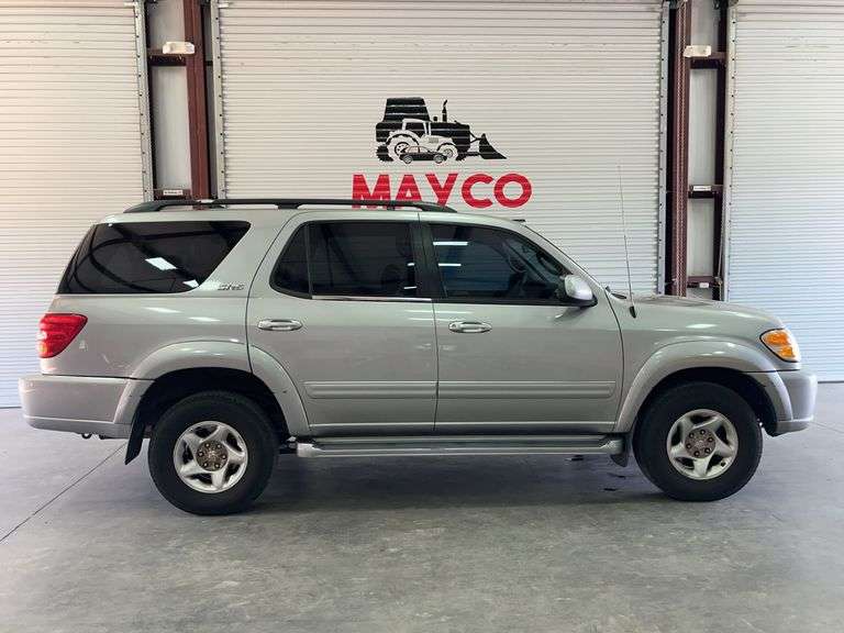 2001 TOYOTA Sequoia