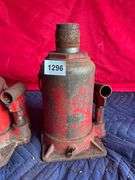 Group: (2) Bottle Jacks of Unknown Capacity *Worked When Tested*