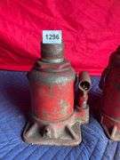 Group: (2) Bottle Jacks of Unknown Capacity *Worked When Tested*