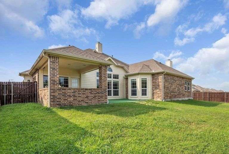 1418 E Oates Rd., Garland TX 75043