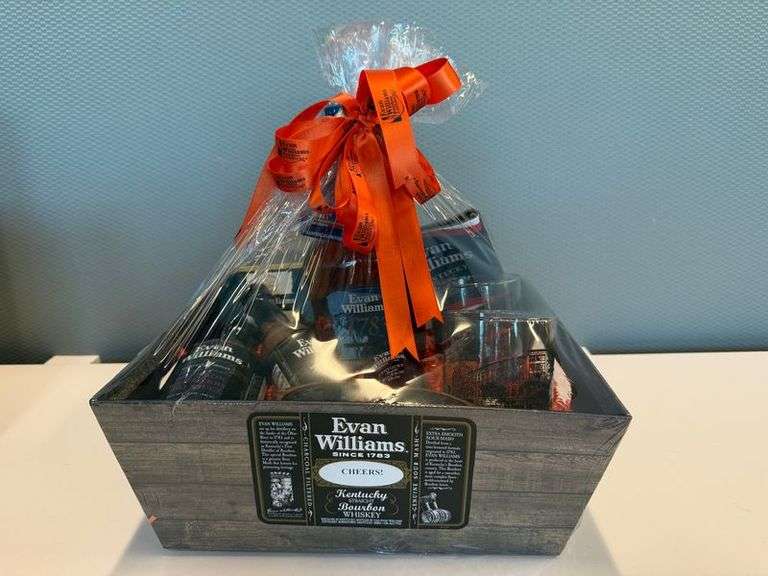 Evan Williams America 250 Bourbon Gift Basket