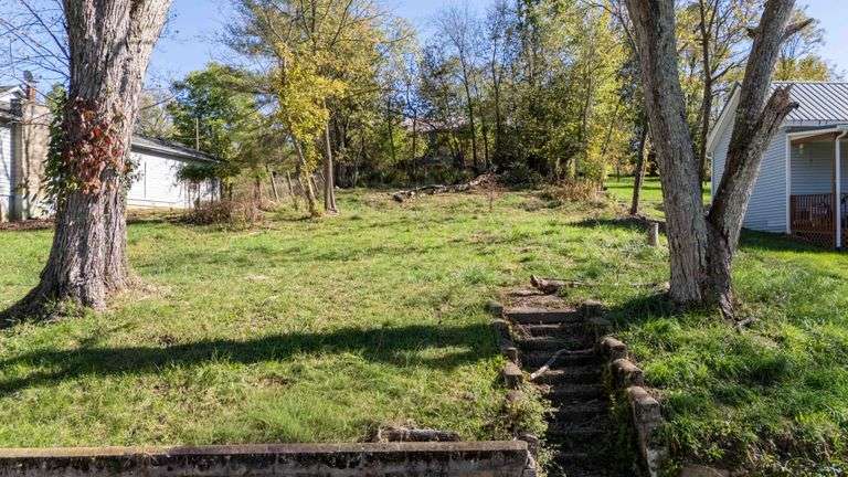 Online Only Auction: 145 Vine Street, Sadieville KY 40370