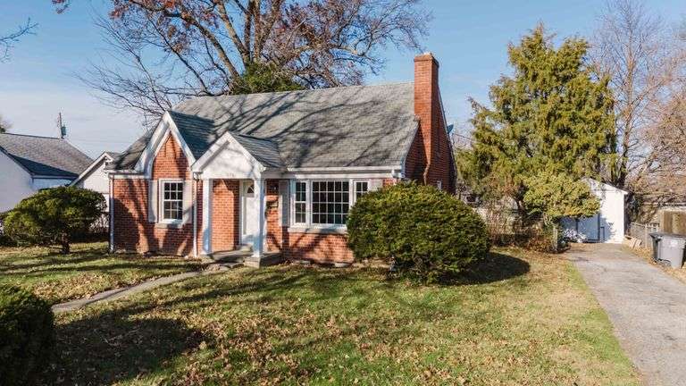 315 Stratford Drive, Lexington KY 40503
