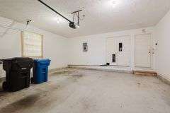 Absolute Auction: Live On-Site with Internet Bidding - 3256 Yellowstone Pkwy, Lexington KY 40517