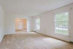 Absolute Auction: Live On-Site with Internet Bidding - 3256 Yellowstone Pkwy, Lexington KY 40517