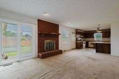Absolute Auction: Live On-Site with Internet Bidding - 3256 Yellowstone Pkwy, Lexington KY 40517