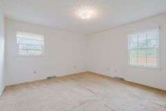 Absolute Auction: Live On-Site with Internet Bidding - 3256 Yellowstone Pkwy, Lexington KY 40517