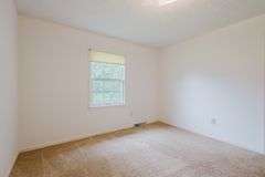 Absolute Auction: Live On-Site with Internet Bidding - 3256 Yellowstone Pkwy, Lexington KY 40517