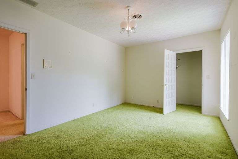 8904 Ayrshire Ave, Louisville KY 40222