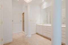 8904 Ayrshire Ave, Louisville KY 40222
