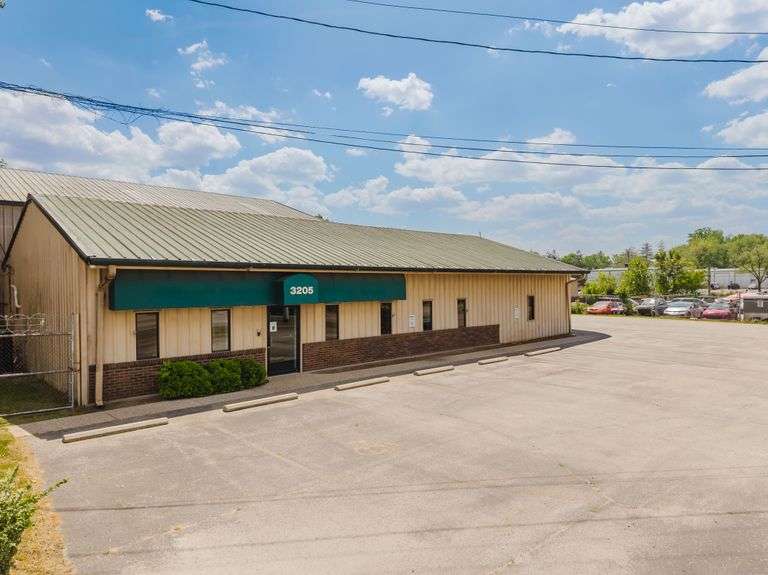 Absolute Auction - Live On-Site with Internet Bidding: 3205 7th Street, Louisville KY 40216