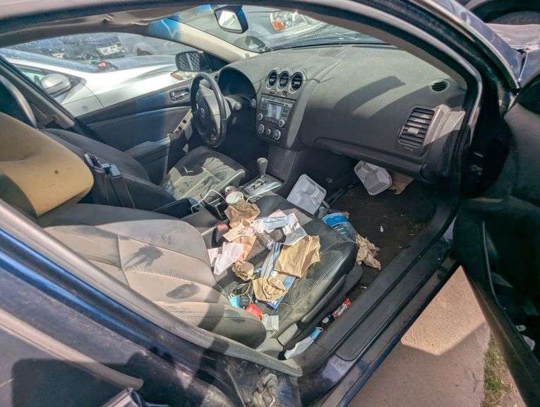 2010 NISSAN  ALTIMA