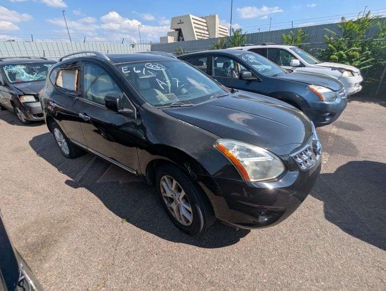2012 NISSAN  ROGUE