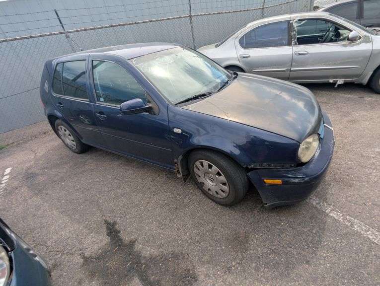 2004 VOLKSWAGEN  GOLF
