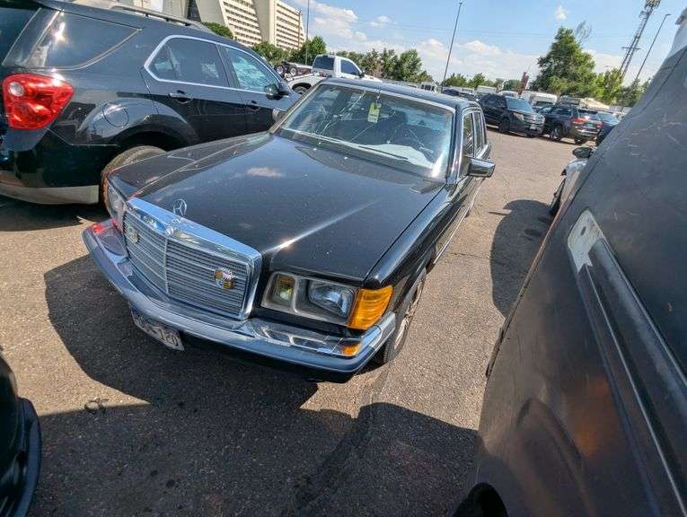 1984 MERCEDES-BENZ  500