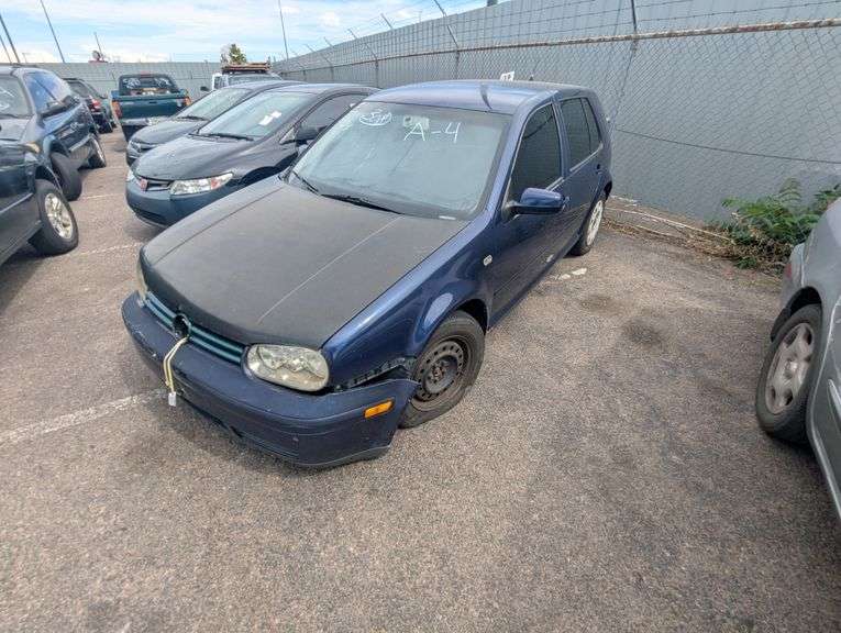 2004 VOLKSWAGEN  GOLF