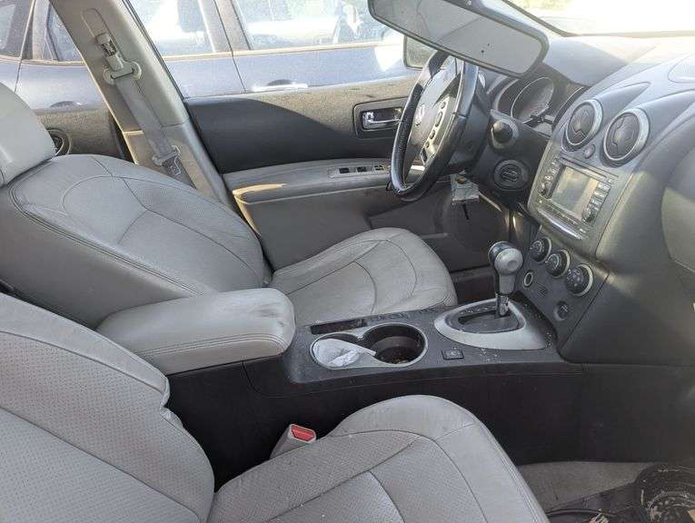 2012 NISSAN  ROGUE