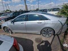 2017 LINCOLN  MKZ