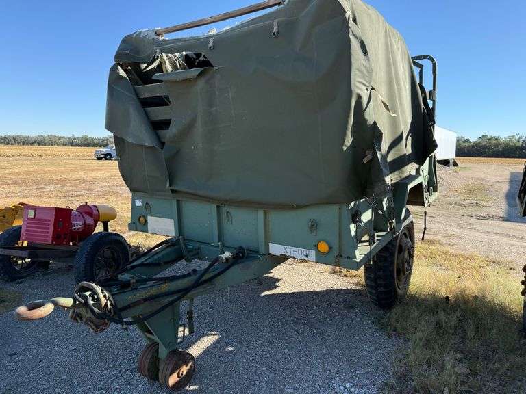 Military M105A2 trailer