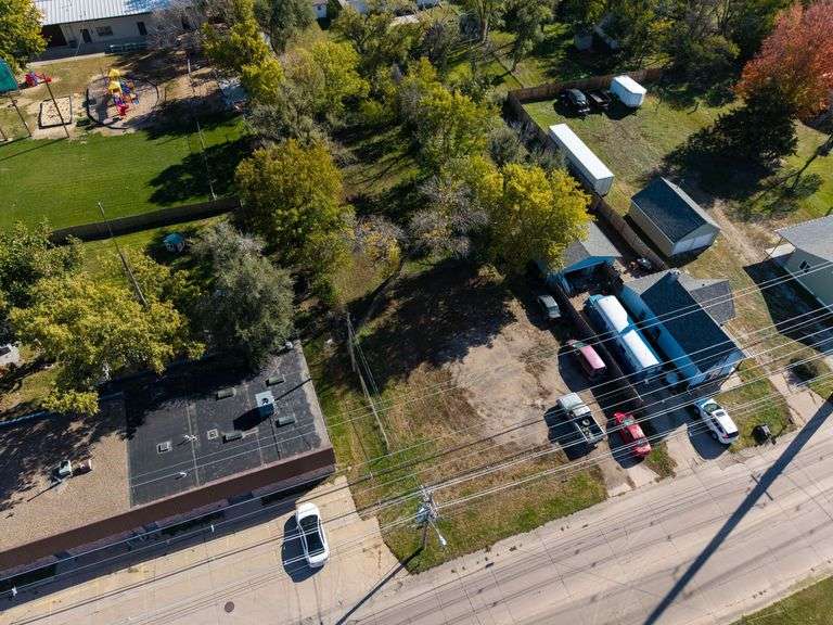 154 N. LAIRD AVE-COMMERCIAL LOT